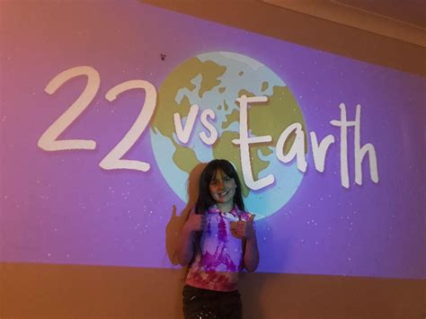 22-v-earth