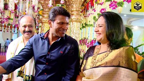 Puneeth Rajkumar Lovely Moment With Wife At Dhruva Sarja Prerana