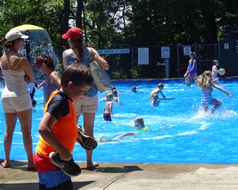 Splash pad hours – operational until 9 pm « Burlington Gazette - Local