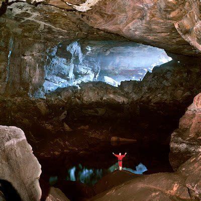 La Cueva Del Guacharo Venezuela Places To Travel Places To Go