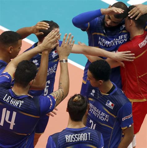 VOLLEY BALL Les Bleus Sont Dans Le Dur