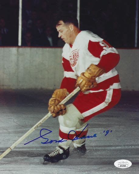 Autographed GORDIE HOWE 8X10 Detroit Red Wings Photo JSA - Main Line Autographs