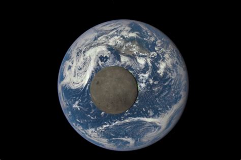 Astounding Nasa Image Captures The Moons Far Side