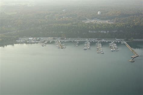 Wiarton Marina in Wiarton, ON, Canada - Marina Reviews - Phone Number ...