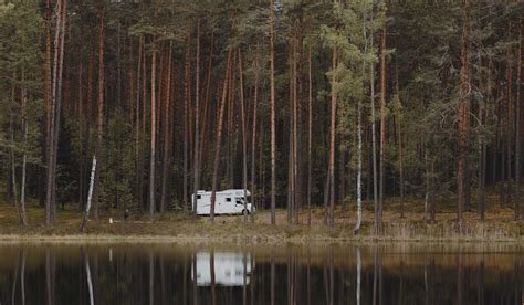 LAventure Suédoise Un Road Trip Inoubliable en Camping Car avec