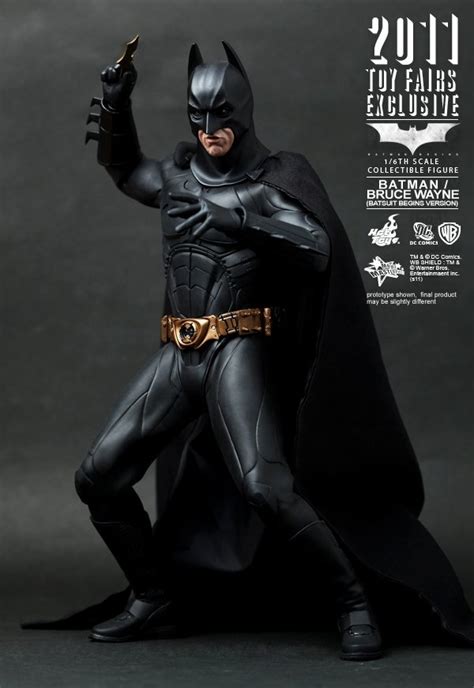 Awesome BATMAN BEGINS 1 6 Scale Action Figure From Hot Toys GeekTyrant