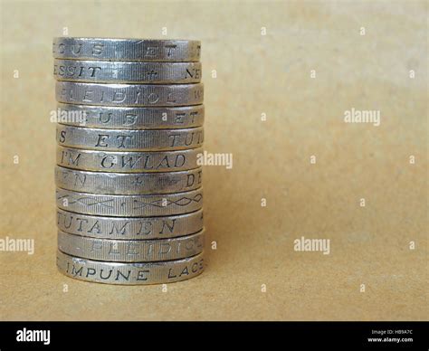 Pound coins pile Stock Photo - Alamy