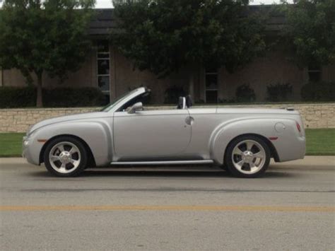 Purchase Used 2006 Chevrolet SSR Base Convertible 2 Door 6 0L In Fort