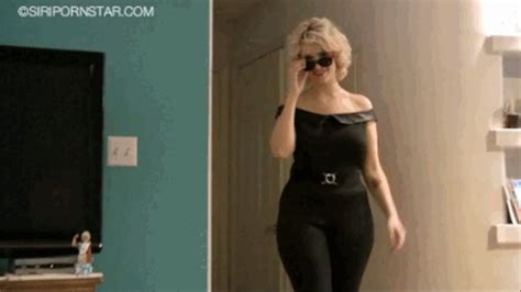 PORN STAR Siri Fetish Custom Clips Siri Does Her Makeup MAKING FACES Part HD Mp