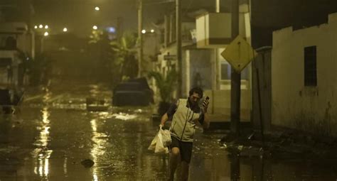 Residentes De Punta Hermosa Entran En Estado De Emergencia A