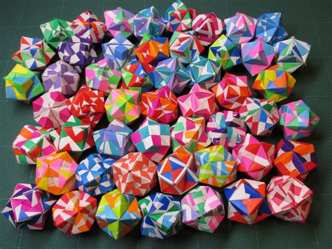 Sonobe Collection “51 Sonobe Variations Of A Size” Origami Cube Modular Origami Paper Crafts