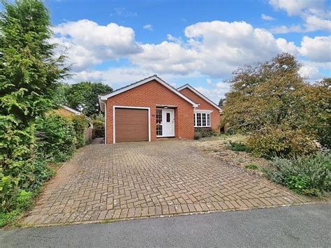 Gorse Close Woodhall Spa 3 Bed Detached Bungalow For Sale £350 000