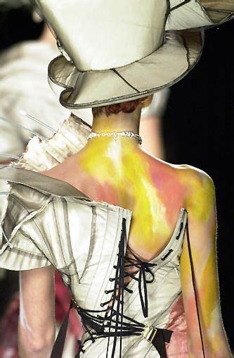 Pin By Planka On Unplugged Galliano Dior Couture Fashion Christian