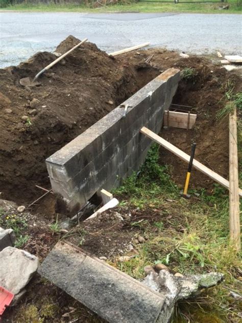 Surrey Concrete Retaining Wall Repair – Captain Concrete