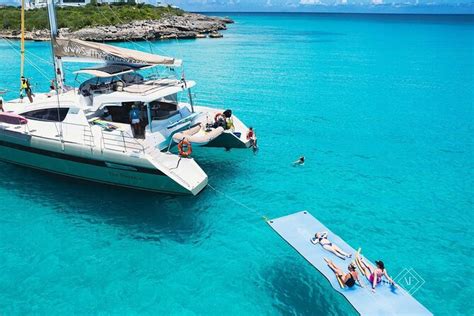 Luxury Catamaran Sail in Sint Maarten 2024 - St Maarten