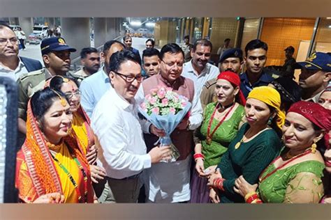 Cm Pushkar Singh Dhami Reaches Mumbais For Road Show Following Uttarakhand Global Investors