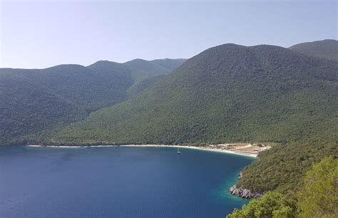 Kefalonia: Top 10 Beaches to Fall in Love With - Adventourely