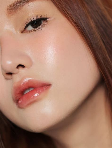 6 Langkah Tutorial Glass Skin Makeup Tips Mudah Dapatkan Look Ala