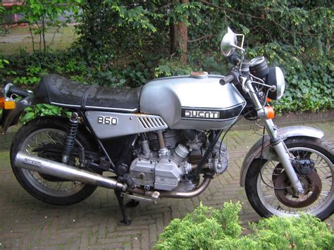 1983 Moto Morini 500 Sei V Motozombdrivecom