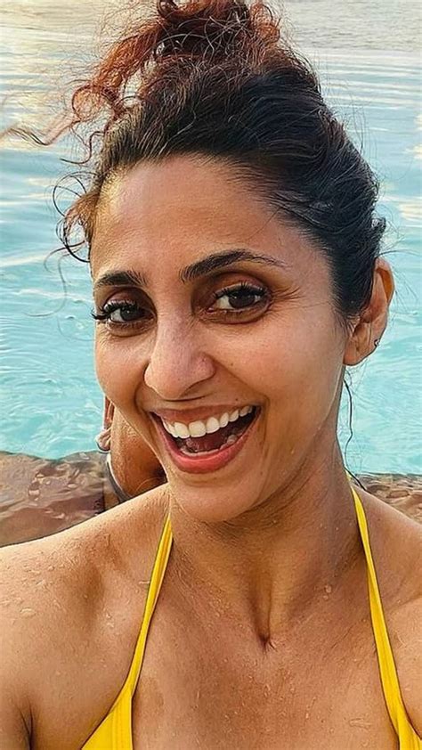 6 Hot Sexy Gautami Kapoor Bikini Pics