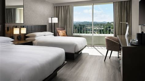 Woodland Hills Hotels in Warner Center | Warner Center Marriott ...