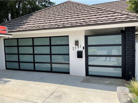 Modern Matching Garage Door And Gate Pss Garage Doors And Gates