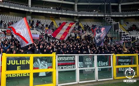 Fanatics Of Football On Twitter Cremonese At Torino Ultras Italy