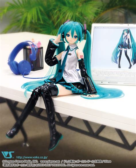 Este Robot De Hatsune Miku Se Puede Mover Y Bailar Zonared