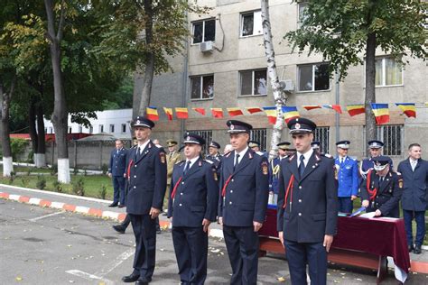 ȘASE pompieri botosaneni avansati in grad de ziua lor GALERIE FOTO