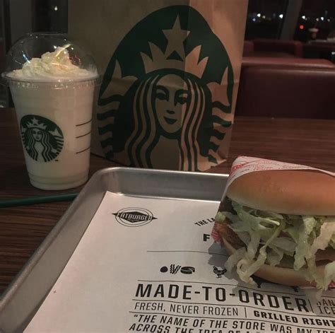 Aesthetic Fast Food Starbucks Burger Fast Food Food Burger