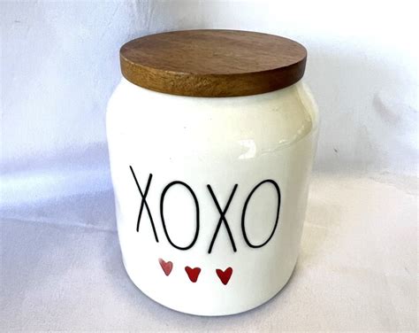 Vintage Rae Dunn XOXO Valentine S Day Wooden Lidded Cookie Jar Ceramic