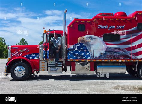 U.S.A. Missouri, Route 66, Pacific area, a beautifully decorated truck ...