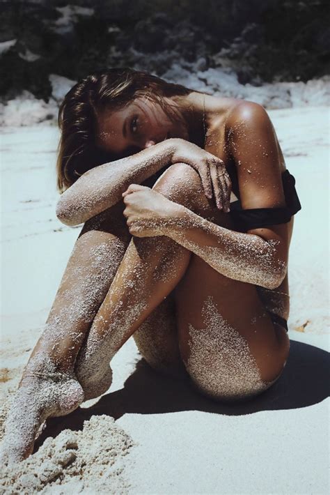Naked Alexis Ren Added 07 19 2016 By Robertjonesiv