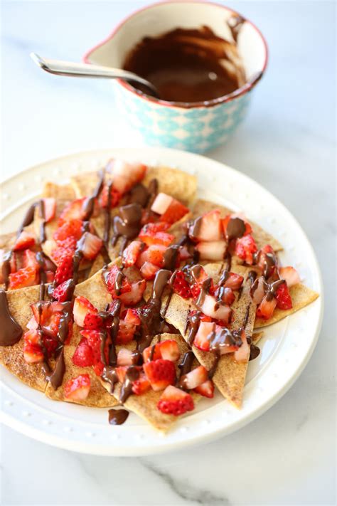 Chocolate Cinnamon Dessert Nachos