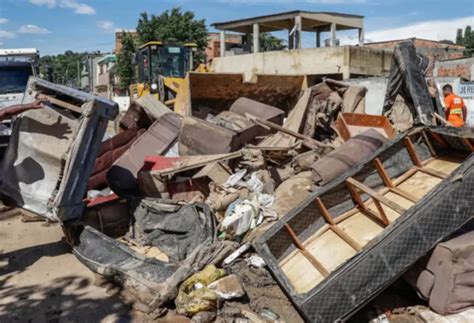 Trece Muertos Y M S De Mil Damnificados Dejan Las Fuertes Lluvias En