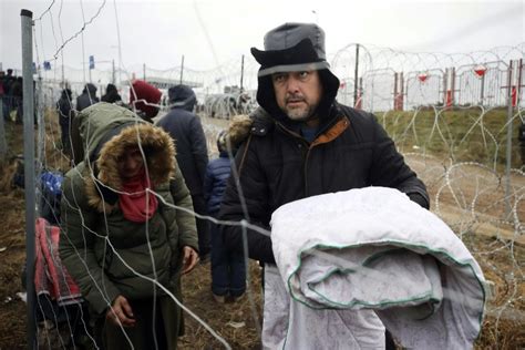 Dezenas de migrantes detidos na Polônia UE prepara sanções contra