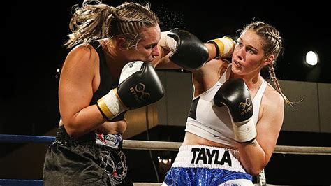 Carlton Aflw Star Tayla Harris Boxing Sarah Dwyer For Australian