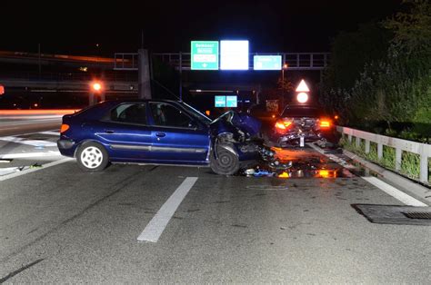 Auffahrkollision Fordert Drei Verletzte Personen Baselland Ch