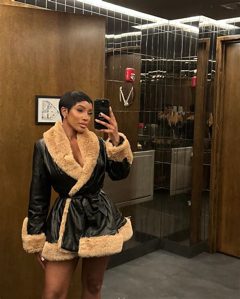 BUNNY BOWDEN (@jl.bunny) • Instagram photos and videos