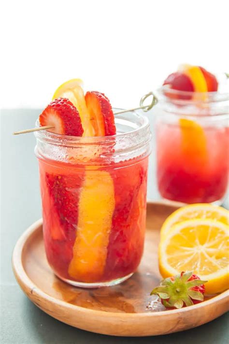 34 Refreshing Summery Mason Jar Drinks To Beat The Heat