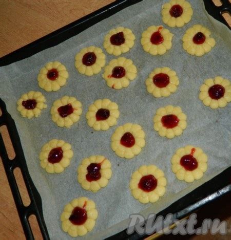 Песочное печенье: 6 фото в рецепте