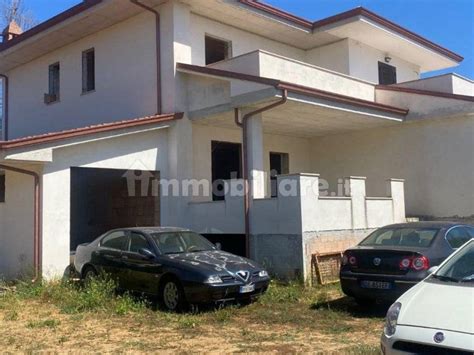 Vendita Villa Plurifamiliare In Via Punta Sabaudia Sabaudia Nuova