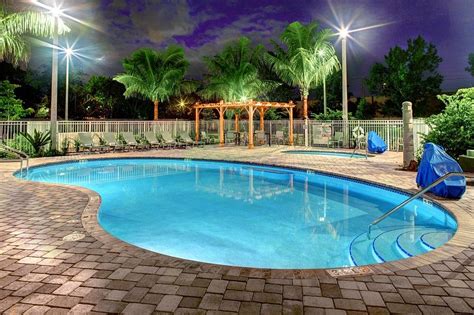 HAMPTON INN & SUITES COCONUT CREEK $84 ($̶1̶0̶9̶) - Updated 2021 Prices & Hotel Reviews - FL ...