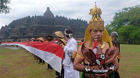 Tunjuk Id 25 Contoh Sikap Yang Sesuai Dengan Pancasila Dari Sila Ke 1 Hingga 5