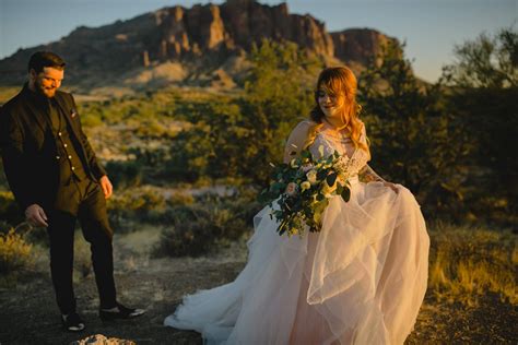 Elopement Wedding Dress Ideas - Alyssa Campbell Photography