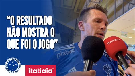 Eduardo Brock Emocionado A Torcida Do Cruzeiro Zagueiro Lamenta