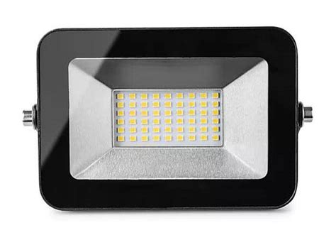 15 Best Solar Flood Lights Reviews 2021 For Outdoor Use