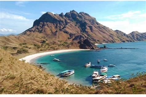 Alam Laut Labuan Bajo Magnet Turis Mancanegara