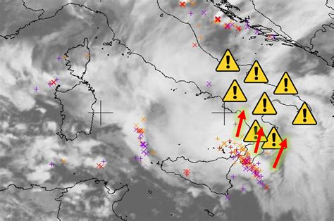 Allerta Meteo Il Ciclone Risale L Italia Fenomeni Estremi In Tutto Il