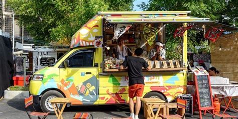 C Mo Empezar Un Negocio Con Un Foodtruck Food Truck Design Interior